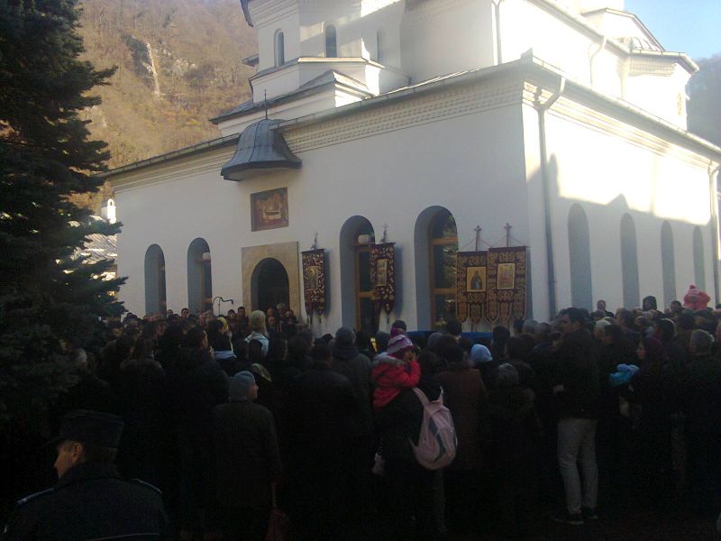 Sărbătoare Arhierească în lavra Sfântului Cuvios Nicodim cel Sfințit de la Tismana