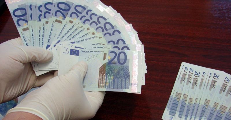 Valută falsă la Turceni