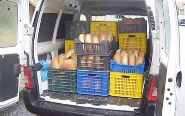 Sute de pâini confiscate de polițiști