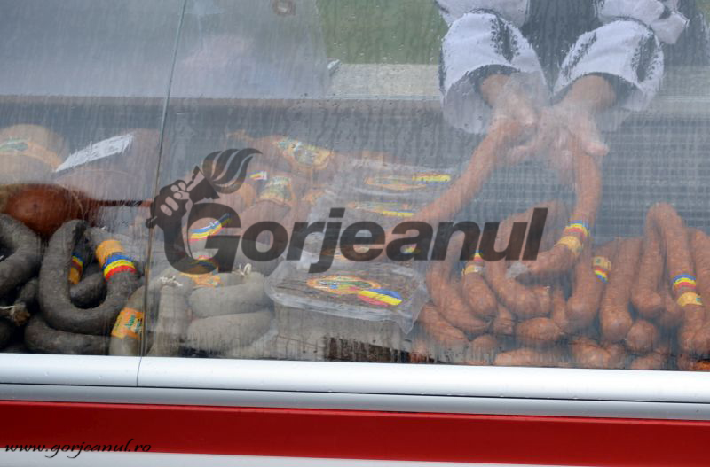 Unitate de alimentaţie din Târgu-Jiu, amendată de DSV