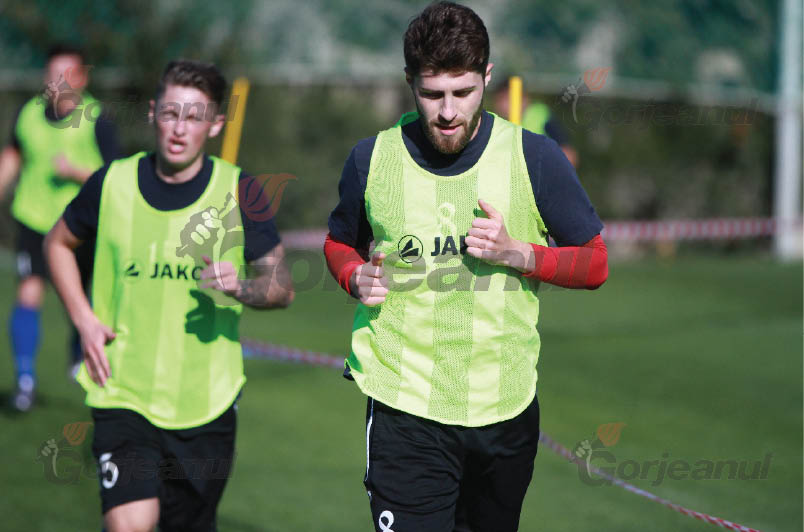 Răduț aleargă după națională