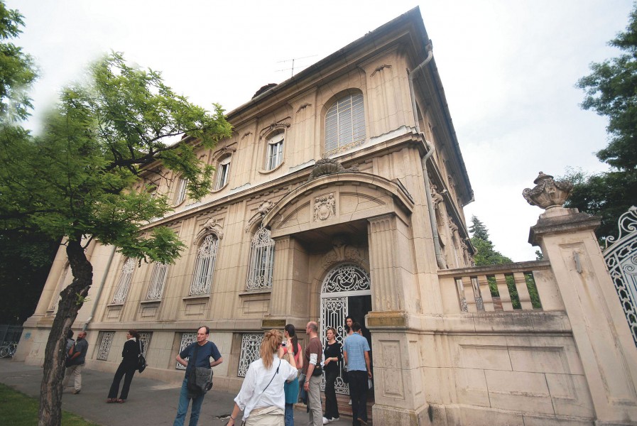 Concurs pentru elevii pasionați de limba franceză