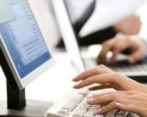 Digitalizarea… care EXCLUDE. Angajații din sectorul bancar, într-o continuă scădere