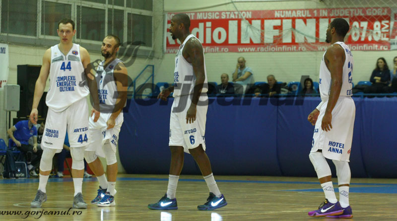 jucatori baschet_ins