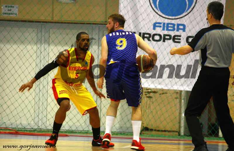 Calificare cu gust amar