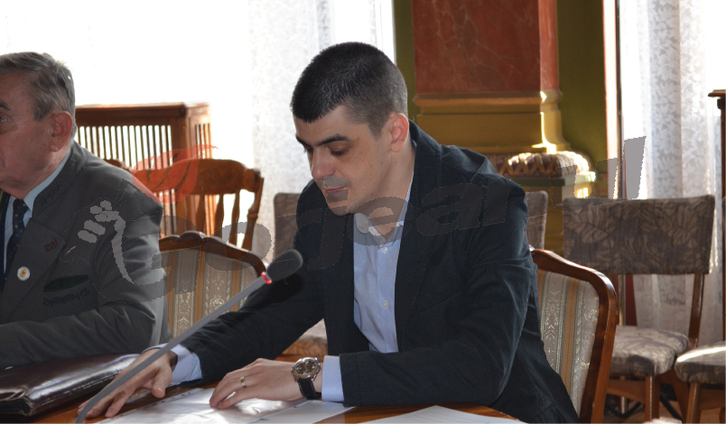 Cardul de sănătate i-a înnebunit pe farmaciști