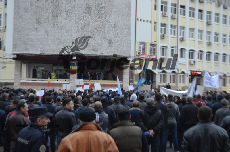 Protestul din Târgu-Jiu – FOTO