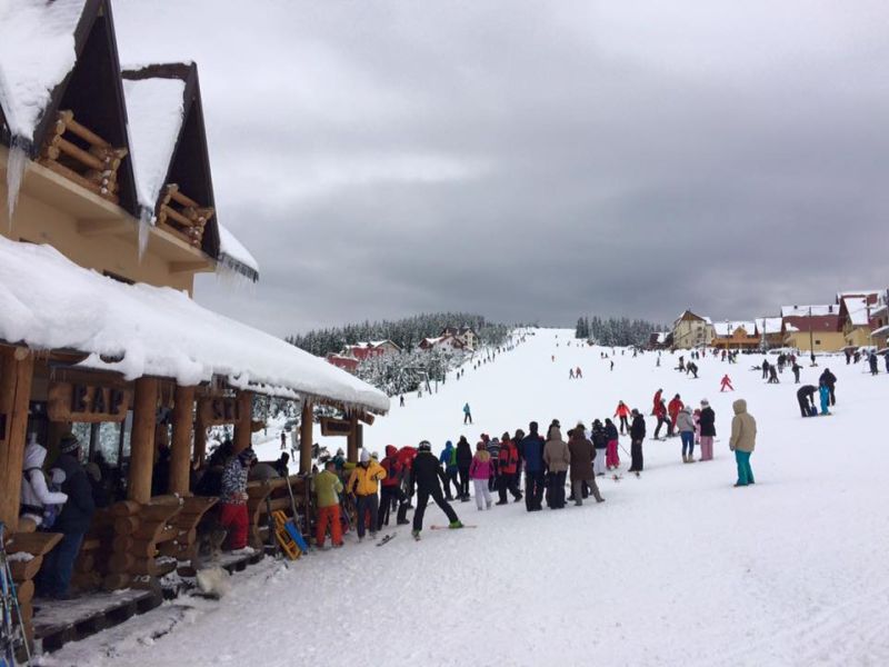 De pe pârtiile din Rânca, în comă la spital