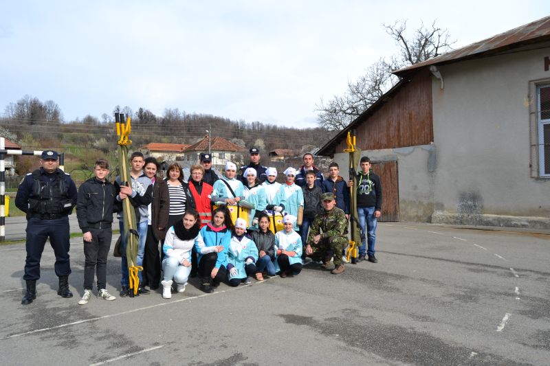 Clubul White Wolf Baia de Fier continuă activitățile de informare