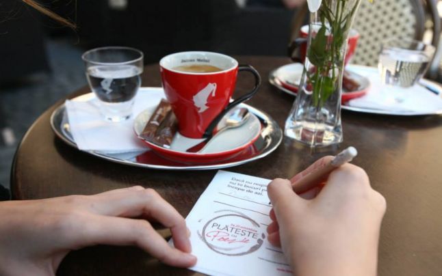 Acțiune inedită la Târgu-Jiu – cafea oferită gratuit în schimbul unei poezii
