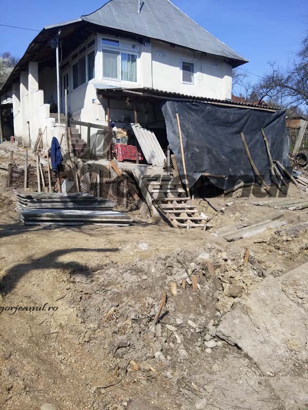 Alunecarea de teren de la Logrești se extinde