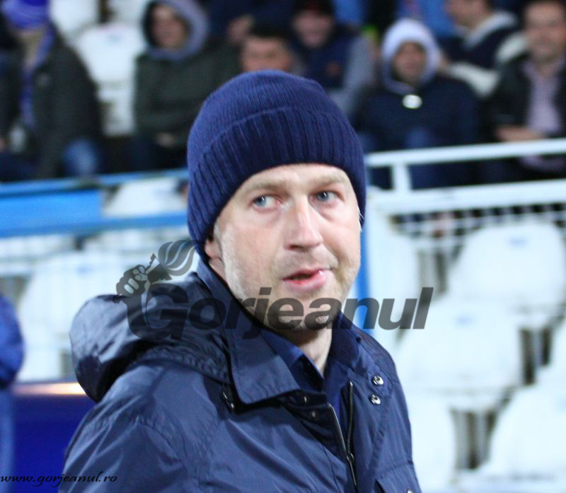 Edi, îngrijorat de jocul echipei