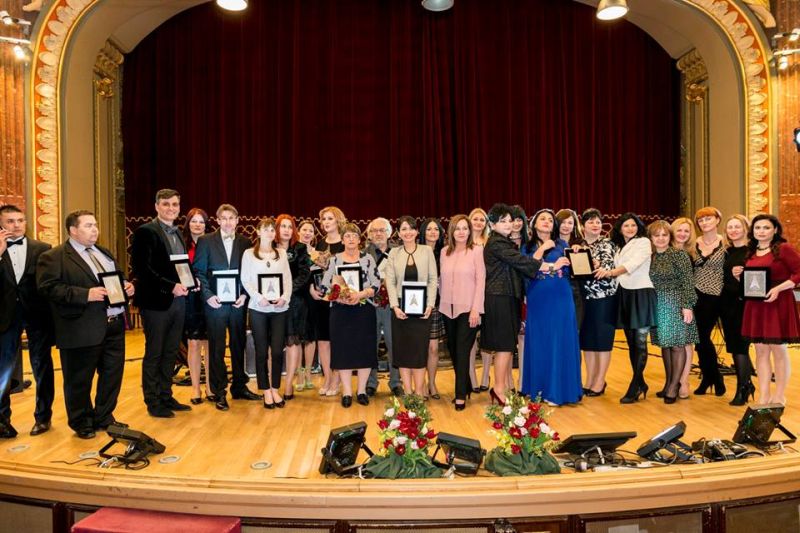 Gorjeanca Ramona Săulescu, pe podiumul Galei Naționale a Excelenței în Asistență Socială