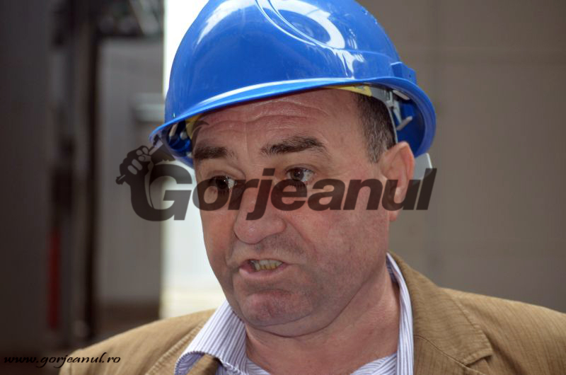 Pentru a nu-și lăsa pe jos odrasla / Sindicalistul Iovan s-a întronat abuziv și șef peste transportul salariaților SE Turceni