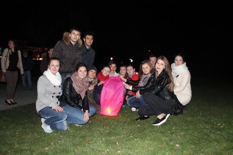 Ora Pământului, marcată de studenţii şi profesorii UCB