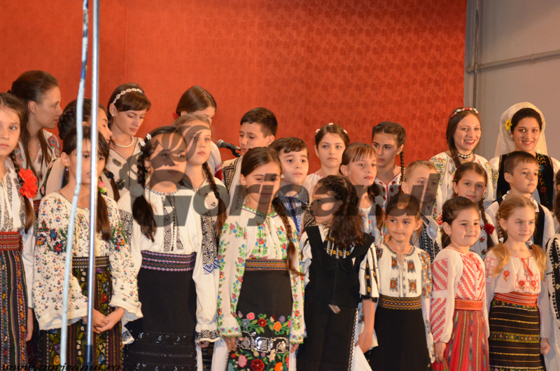 Spectacol de muzică populară la Cercul Militar