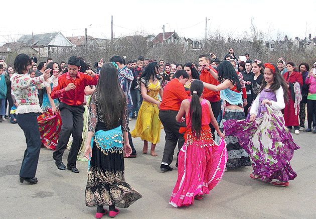 “Ziua Internațională a Romilor”, sărbătorită la Târgu-Jiu