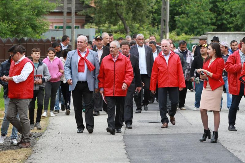 Echipa PSD Târgu-Jiu, aproape de locuitorii cartierelor Meteor și Iezureni!