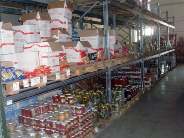 Sancţiuni de 27.200 de lei pentru alimente mucegăite ori depozitate incorect