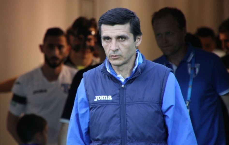 Totul pe o singură carte