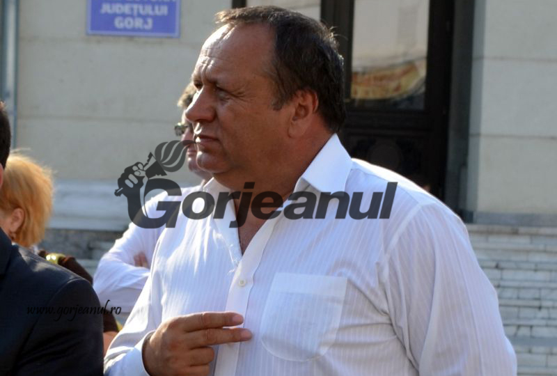 Primar indecis: Am avut discuţii şi cu alte partide