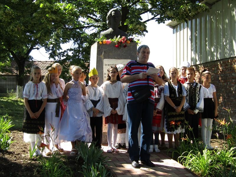 Miresme de tei și emoție lirică, în parcul de la Florești