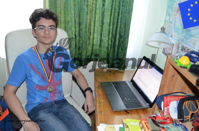Un elev din Gorj, printre matematicienii de aur ai României!