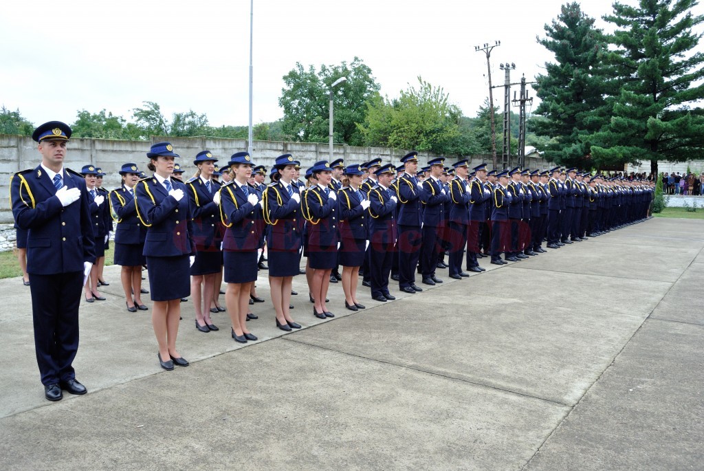 Elevii gorjeni se pot transfera la Colegiul Național Militar din Craiova