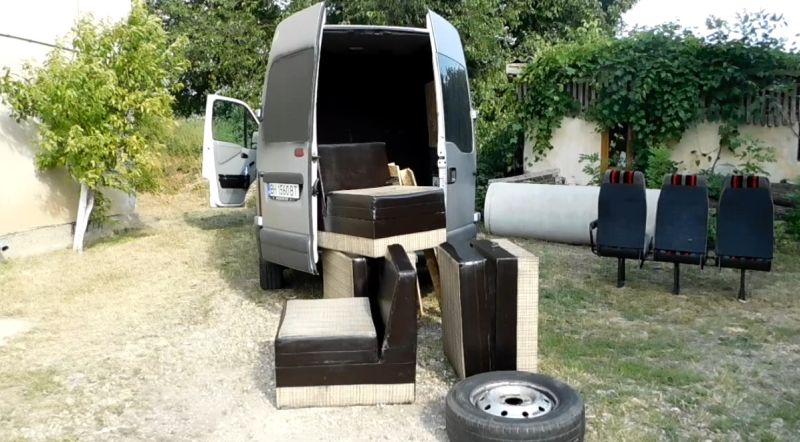 Descoperire uimitoare! Microbuz percheziționat în trafic