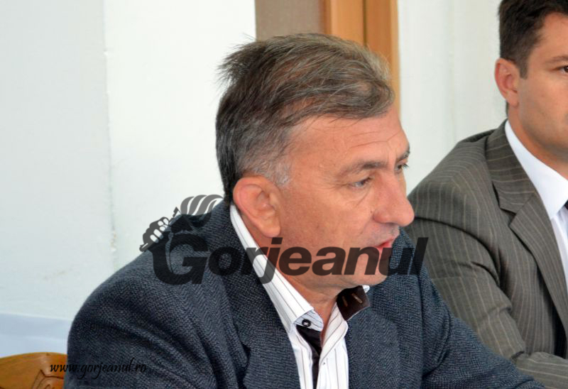 Liberalii trag de scaunul de parlamentar al lui Dian Popescu