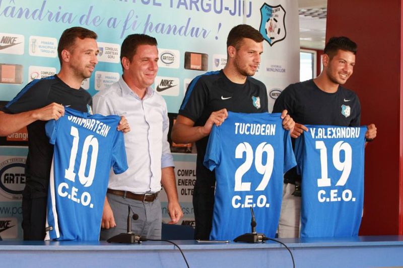 Campania de achiziţii nu se opreşte! Sânmărtean: “Vreau să-mi închiei cariera la un club unde să mă bucur de fotbal”