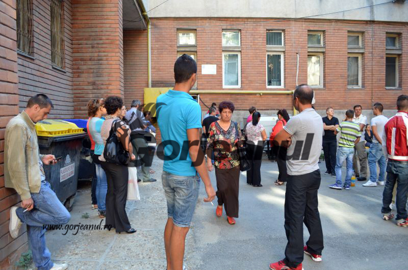 Noi metode de plată a taxelor de paşaport şi permis auto