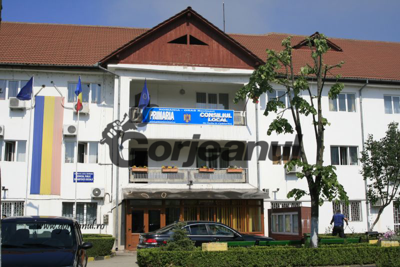 Primăria Rovinari angajează administrator public și șofer