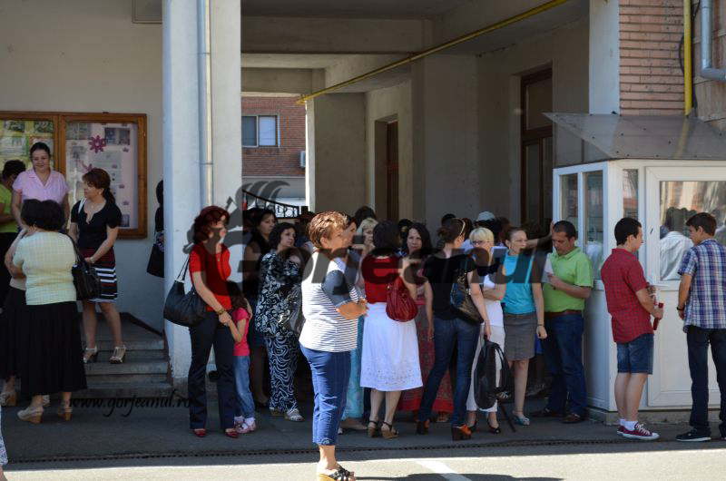 Zeci de note, modificate după contestații