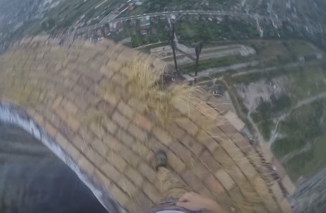 Curaj dus la extreme! S-a filmat la Târgu-Jiu, pe un turn înalt de peste 200 de metri