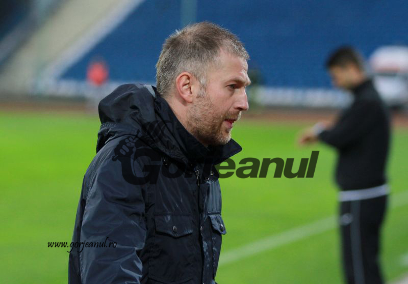 Victorie pentru Iordănescu în primul meci