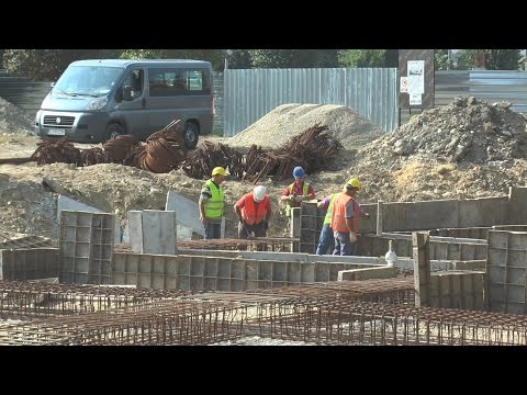 LUCRĂRILE LA SALA SPORTURILOR, ÎN LINIE DREAPTĂ
