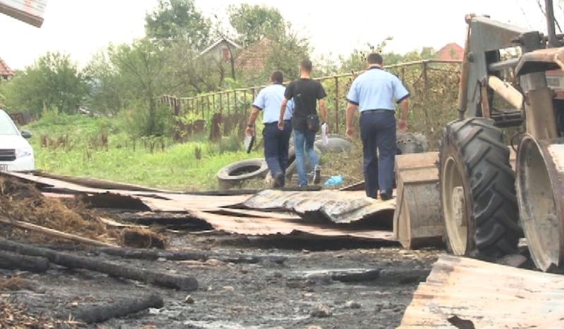 Flăcări în gospodăria familiei avocaților Măgdoiu – Anchetă după incendiu de proporții la Bălești