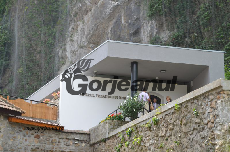 Muzeul Tezaurului BNR de la Tismana a primit peste 9.000 de vizitatori, în numai trei săptămâni de la deschiderea pentru public