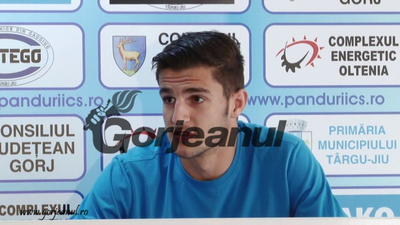 Piţian preferă să joace fundaş: “Mă simt bine în centrul apărării”