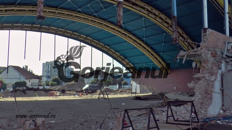 Lucrările la Sala Sporturilor, finalizate în primăvara anului viitor