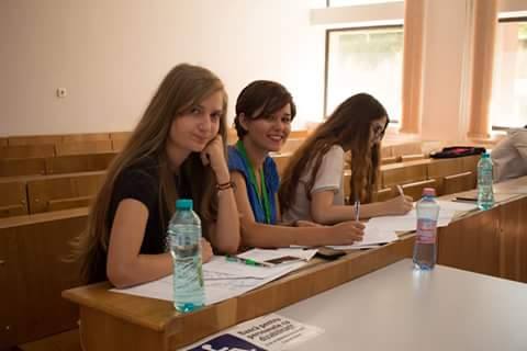 Problema refugiaţilor, dezbătută la Forumul Naţional de Dezbateri Academice 2016