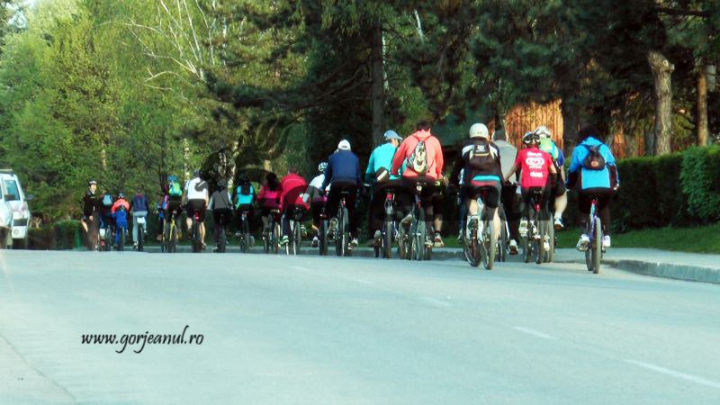 Marşul bicicliştilor de la Târgu-Jiu, amânat pentru astăzi