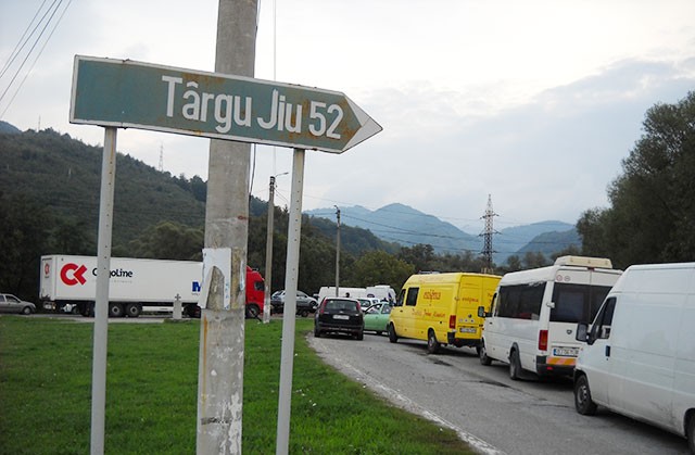 Liber pentru șoferi prin Defileul Jiului