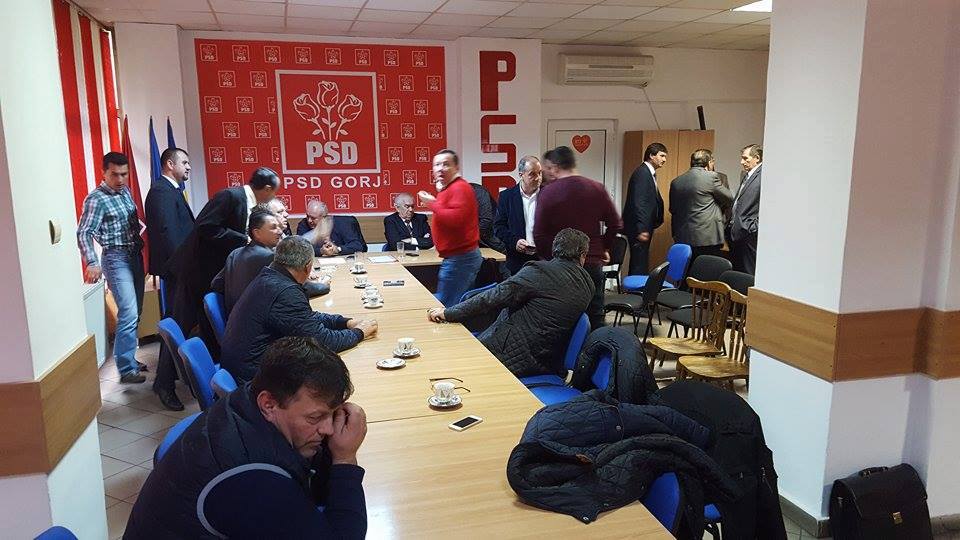 14813553_1330205777039413_323265643_n