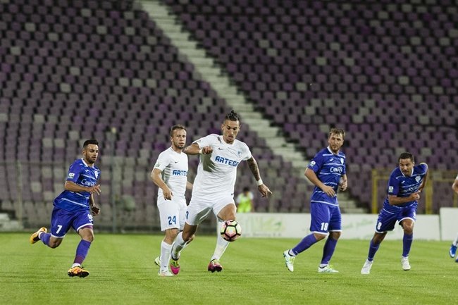 Victorie facilă în Cupă! “Poli” Timişoara – Pandurii : 0-3