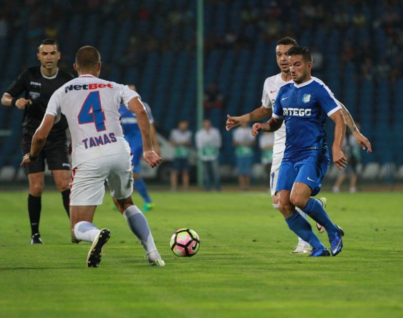 Criza de la Pandurii sporeşte şansele Stelei la titlu