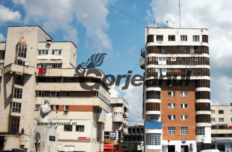 Gorjul, în coada tranzacţiilor imobiliare