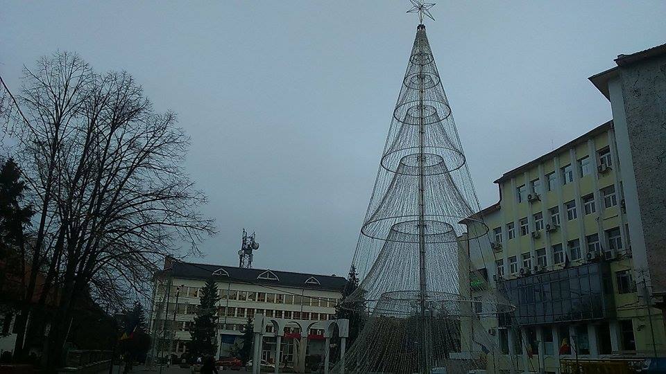 Straie de sărbătoare pentru Târgu-Jiu