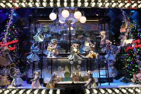 Primăria Târgu-Jiu premiază cea mai frumoasă vitrină